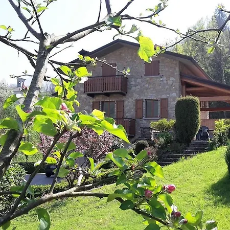 Casa Martina Vakantieboerderij Zogno